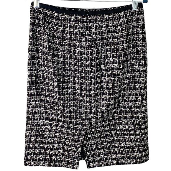 Talbots Womens Back Slit Zip Tweed Midi Pencil Skirt Black White Size 2P Career - Picture 3 of 9